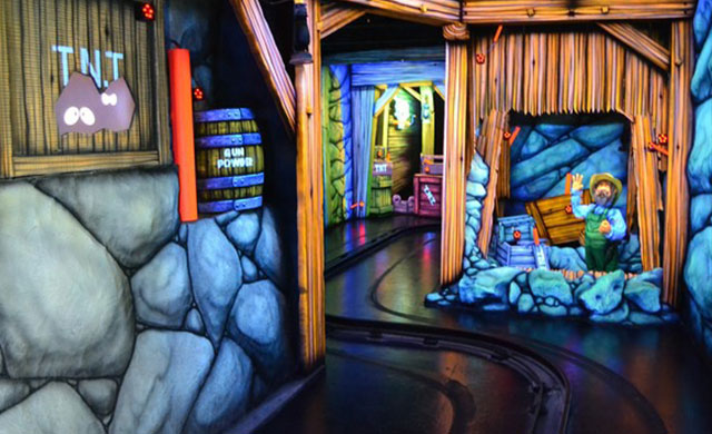 Indoor track with UV walls